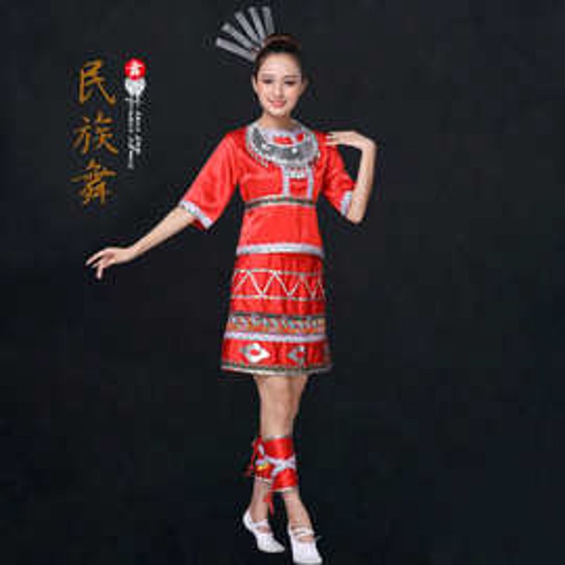 女装加盟代理：潮流趋势下的新商机
